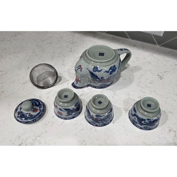 Porcelain tea set featuring a Fenghuang (Phoenix) motif - Picture 2 of 5